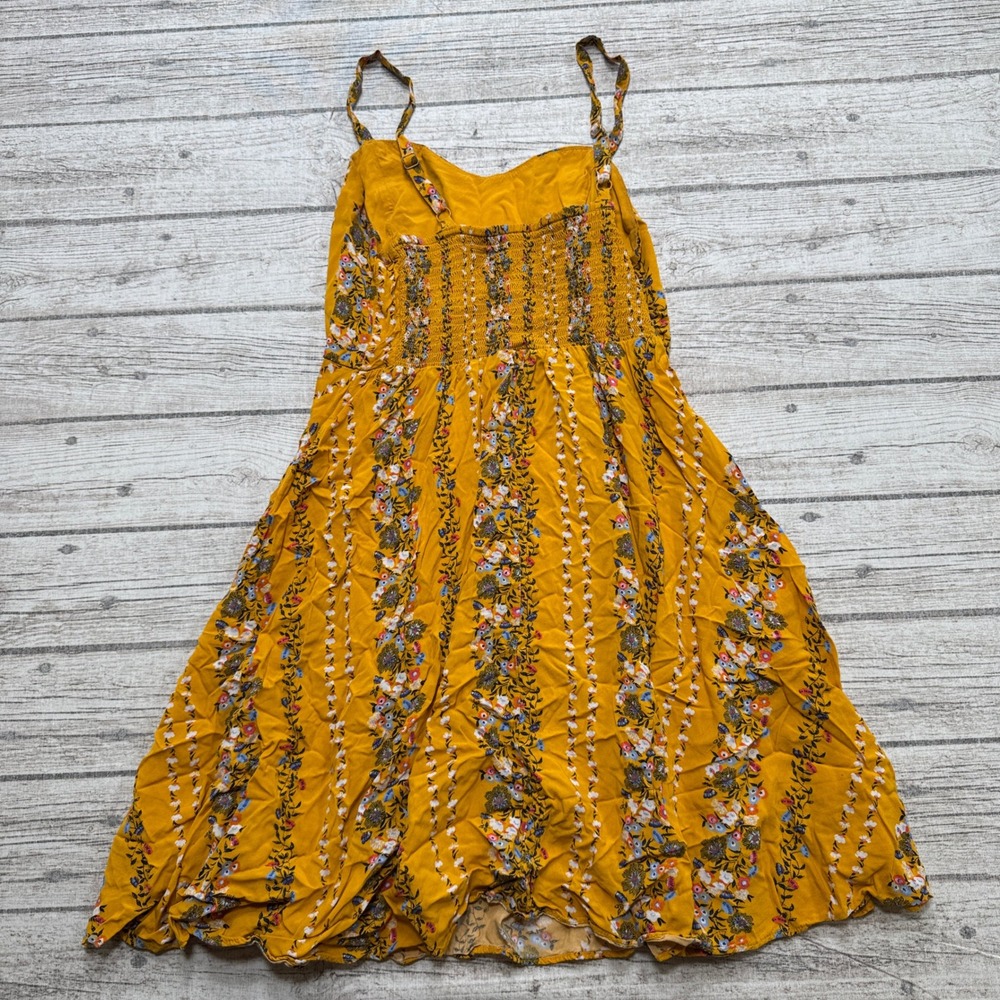 Old Navy Floral Sun Dress Women's Medium Yellow Rayon Smocked Back Fit & Flare - Picture 2 of 7